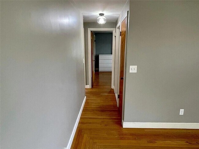 Building Photo - 30 Althea Dr