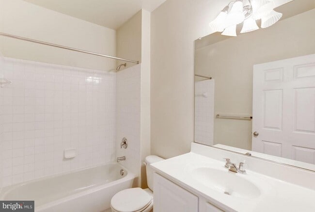 Building Photo - 42514 Mayflower Terrace