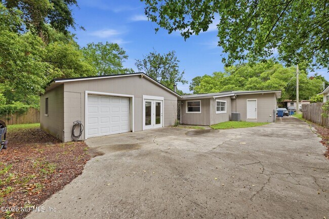 Building Photo - 3764 Culp Dr