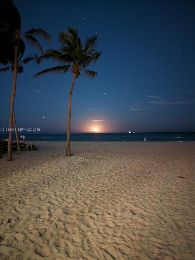 Building Photo - 1501 S Surf Rd