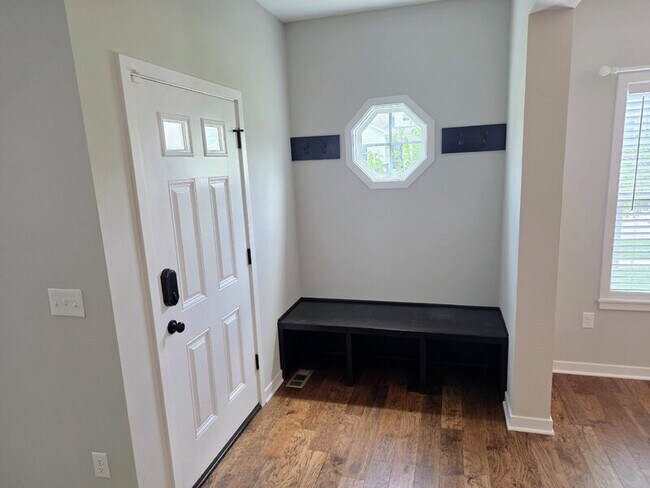 Building Photo - 5555 S Prairie View Dr