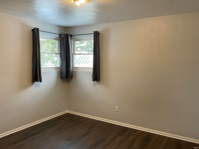 Building Photo - 7316 Riverton Dr