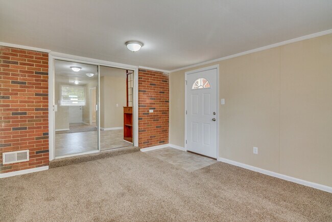 Building Photo - Cute 3 Bedroom Augusta Home