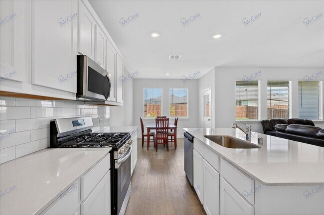 Building Photo - 1306 Eclipse Ln