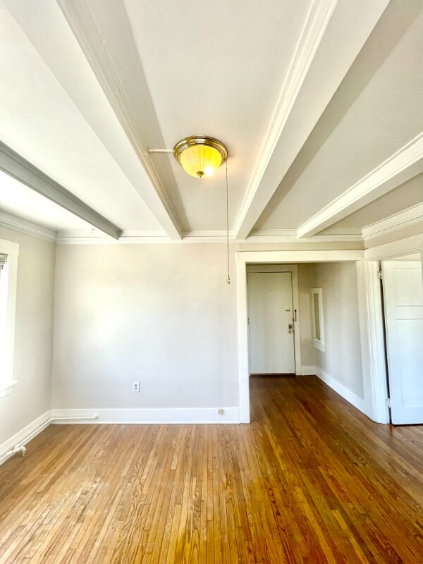 Building Photo - 901 N M St