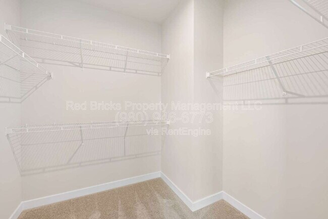 Building Photo - 513 Bailey Mls Dr