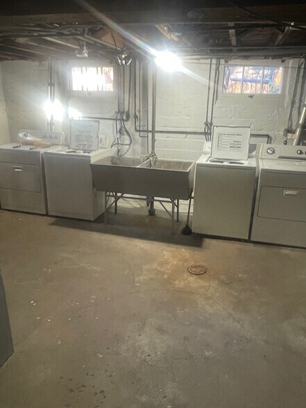 Building Photo - 2948 45th Ave S