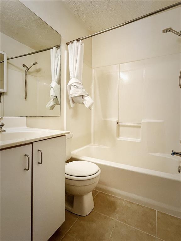 Building Photo - 2715 Barnwood Crossing NW