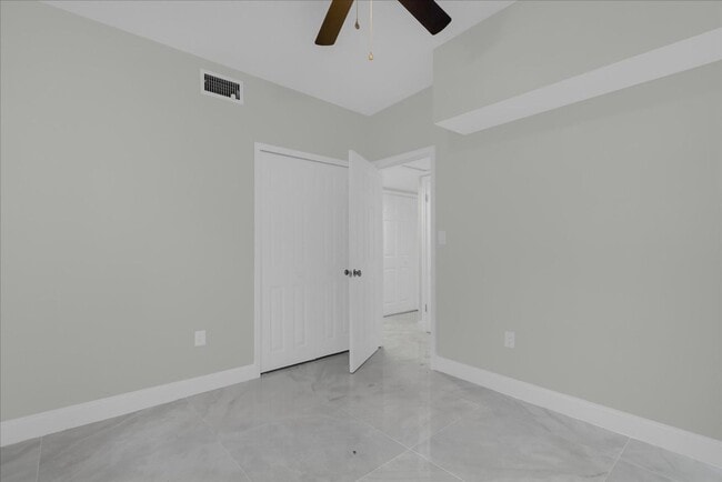 Building Photo - Fantastic 3 Bed / 2 bath Home - Section Eight Accepted