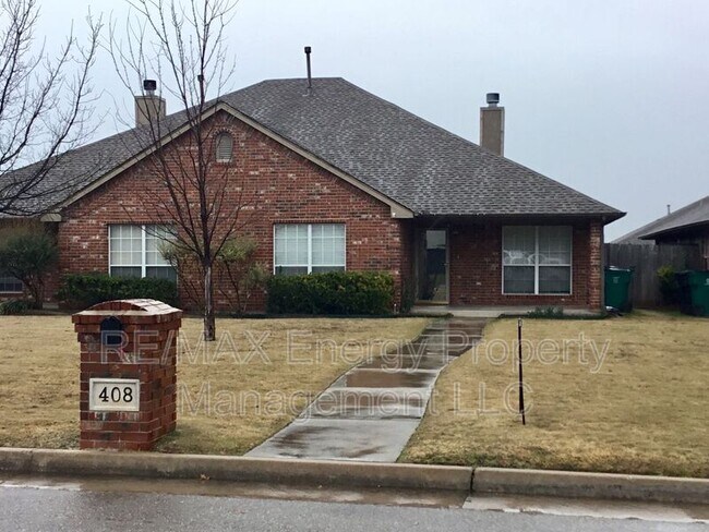 Primary Photo - 408 N Willowood Dr