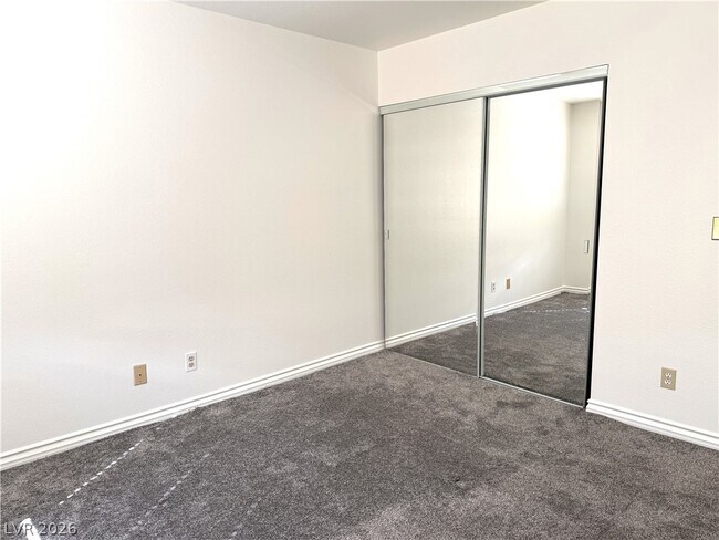 Building Photo - 433 Jubilation Dr