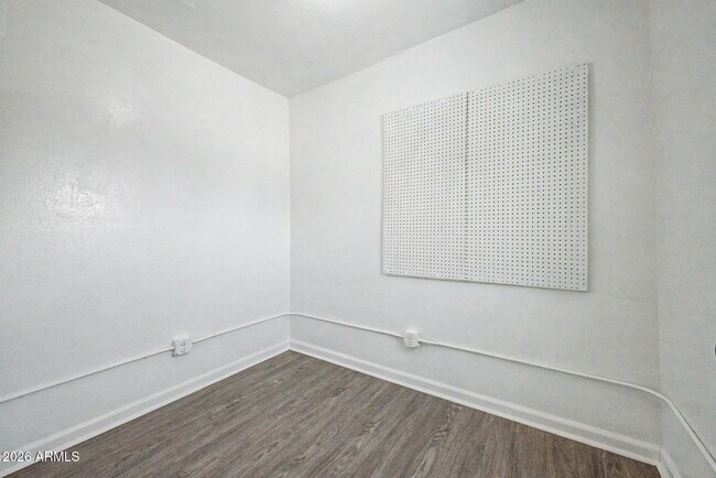 Building Photo - 1711 W Montecito Ave