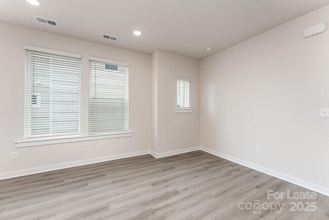 Building Photo - 1311 Cerium Wy
