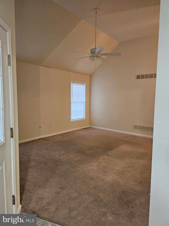 Building Photo - 98 Mystic Ln