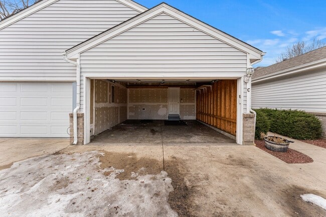 Building Photo - 11600 W 46th Ave