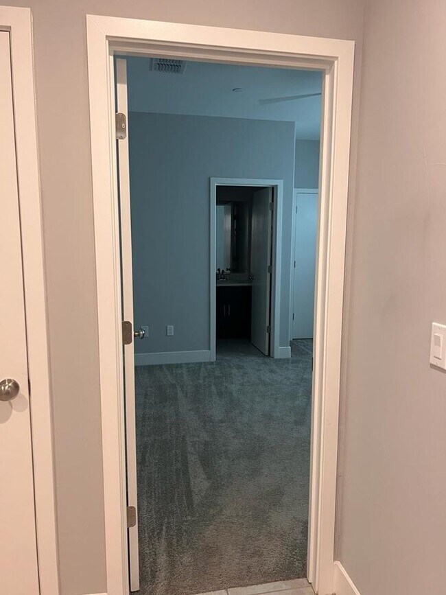 Building Photo - 1010 Mud Pie Ln