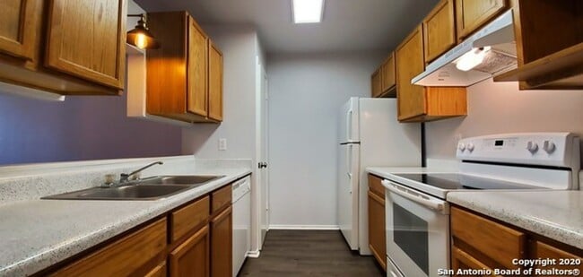 Building Photo - 2-Bed Apartment in the Heart of Universal City