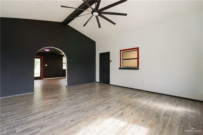 Building Photo - 3903 E Lopez Dr