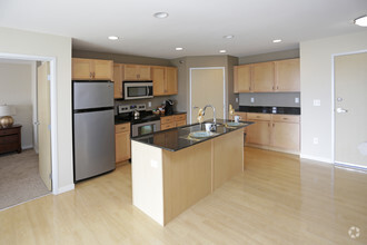Interior Photo - Overlook Ridge