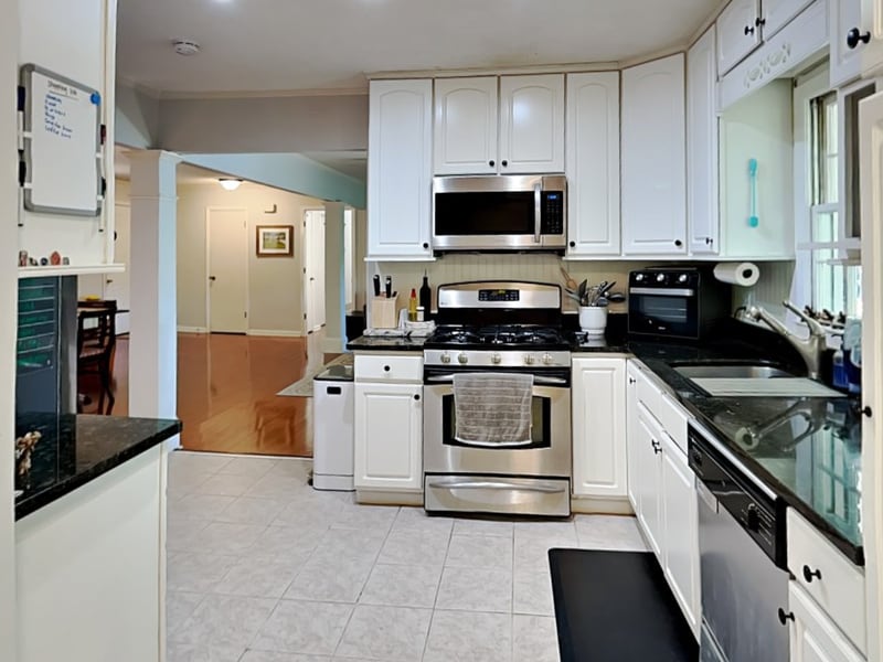 Building Photo - 456 Mark Ave