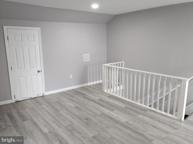 Building Photo - 178 W Hanover St