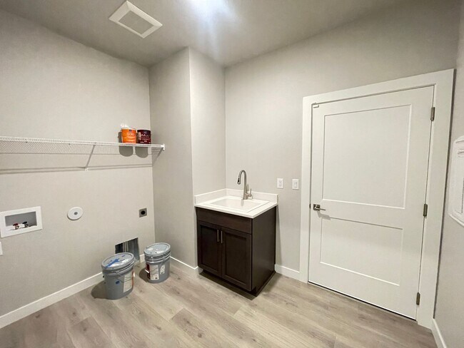 Building Photo - Brand New Coeur d'Alene Home