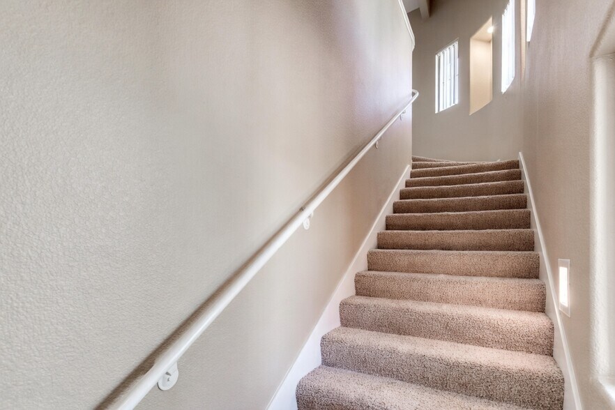 Building Photo - 20801 N 90th Pl