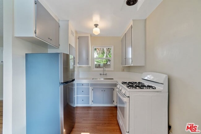 Building Photo - 3502 La Clede Ave