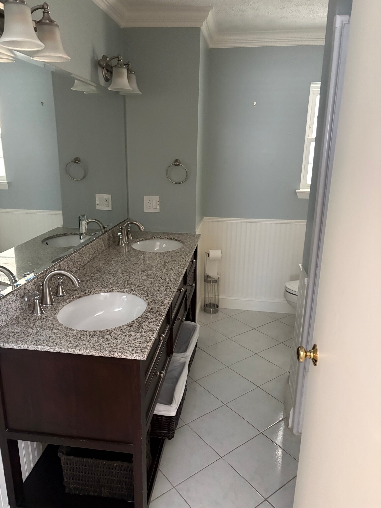 Building Photo - 7600 Quail Dr SW