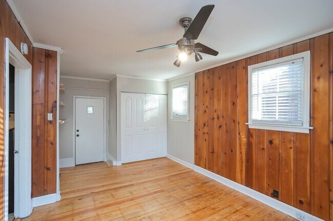 Building Photo - 1815 Tammany Dr