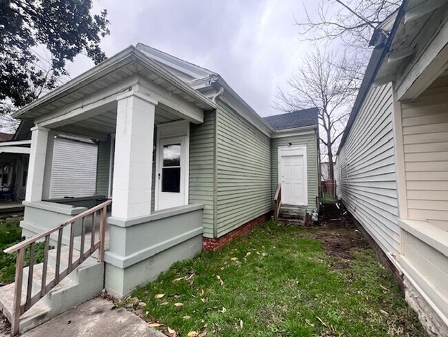 Building Photo - 1Br House