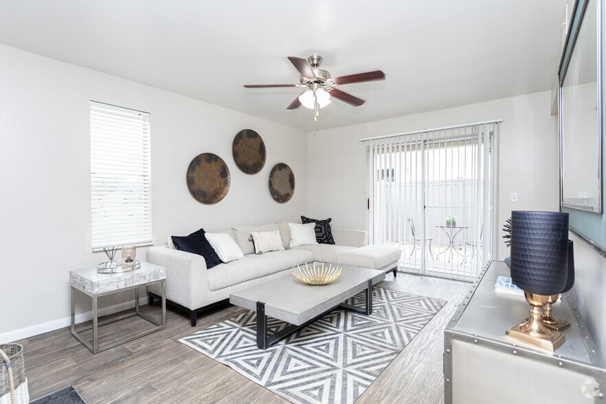 2BR, 2BA - 980SF - Living Room - 47Seventy Settlers Point