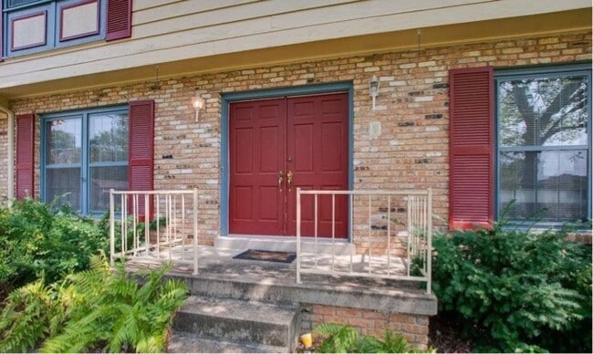 Building Photo - 11207 Crestfield Dr SE