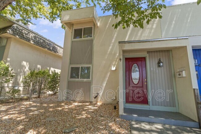 Building Photo - 850 Sequoia Blvd