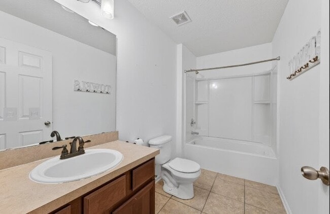 Building Photo - 112 Kildrummy Ct