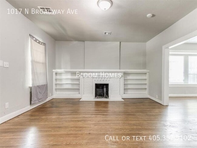 Building Photo - 1017 N Broadway Ave