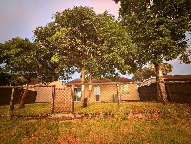 Building Photo - 22979 N Sandalfoot Blvd