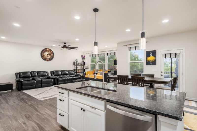 Building Photo - 2868 Beechwood Dr