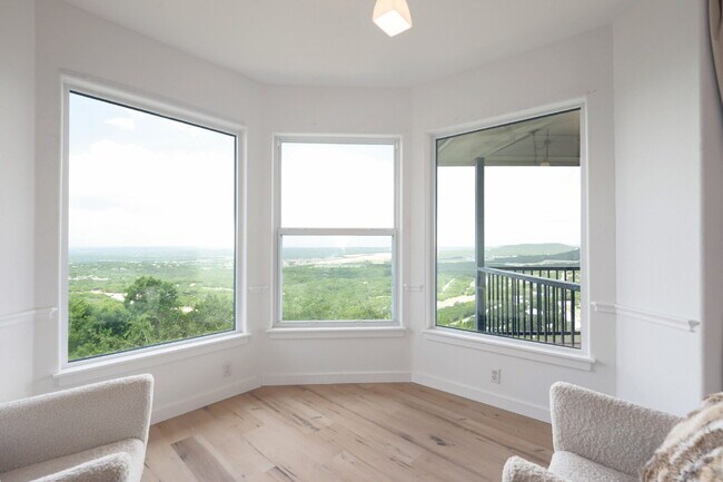 Building Photo - Discover your Hill Country retreat with br...