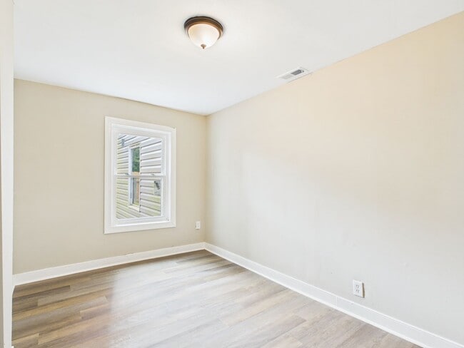 Building Photo - 529 Harrison St