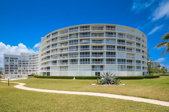 Building Photo - 2780 S Ocean Blvd