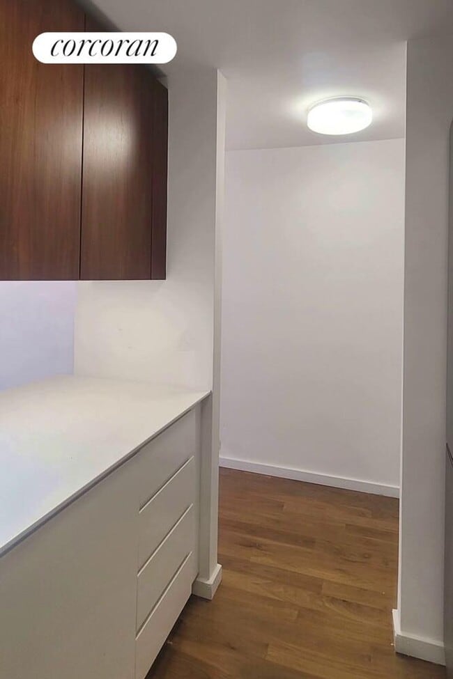 Building Photo - 515 E 72nd St