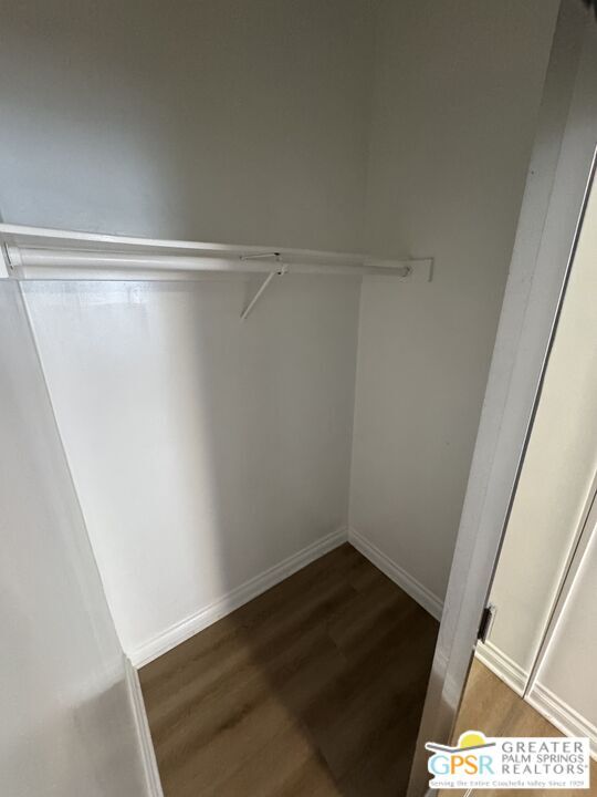 Building Photo - 250 S Kenmore Ave