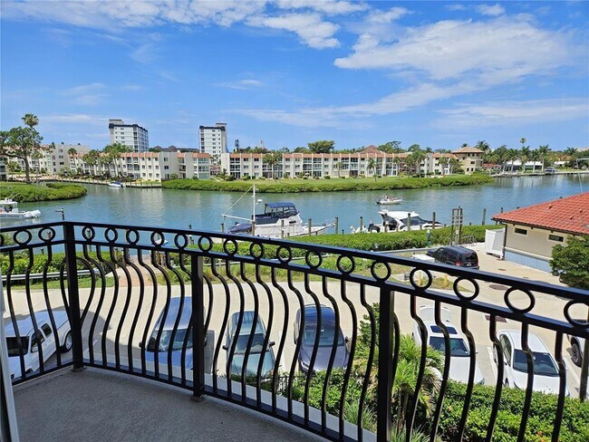 Building Photo - 503 S Tamiami Trl