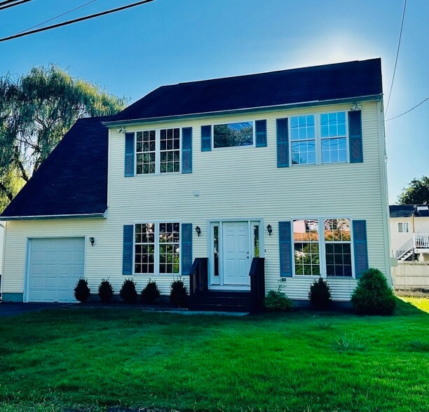 Building Photo - 40 Marlin Dr