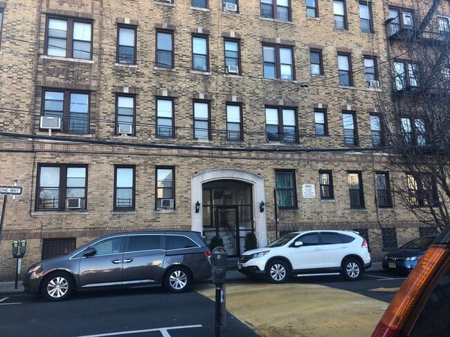 Building Photo - 509 - Golden Crest 509 47th Street, LLC