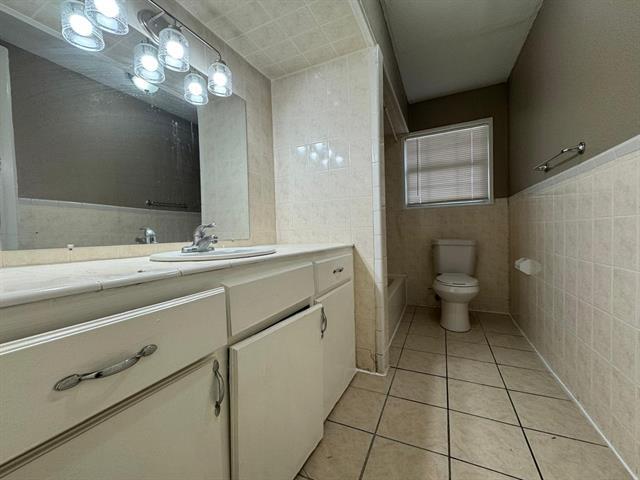 Building Photo - 7803 Seydel St