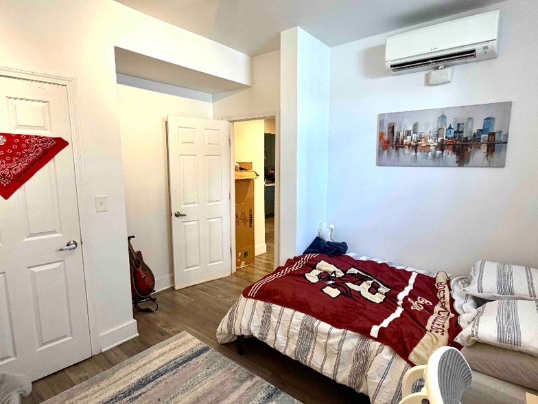 Building Photo - 12 Braemore Rd