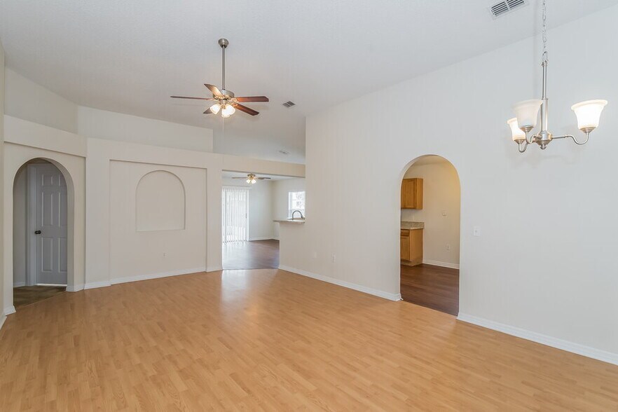 Building Photo - 3003 Valkyrie Rd