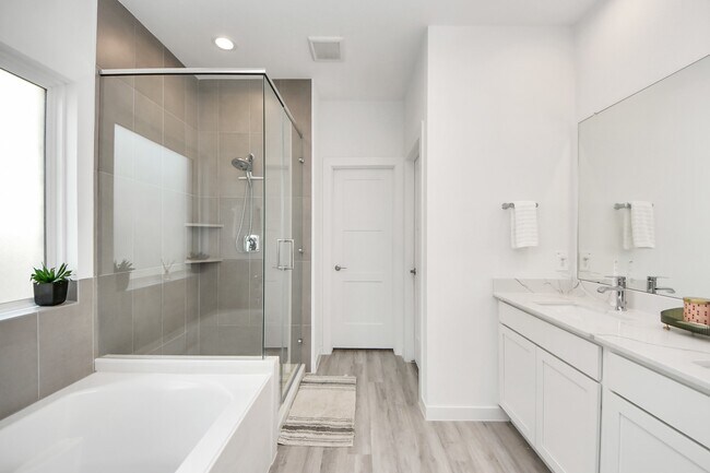 Building Photo - 1548 Dawn Hbr Dr